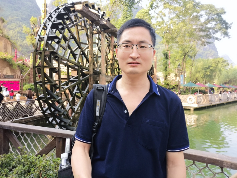 一笑而过的第一张照片--广州蓝颜知己交友网