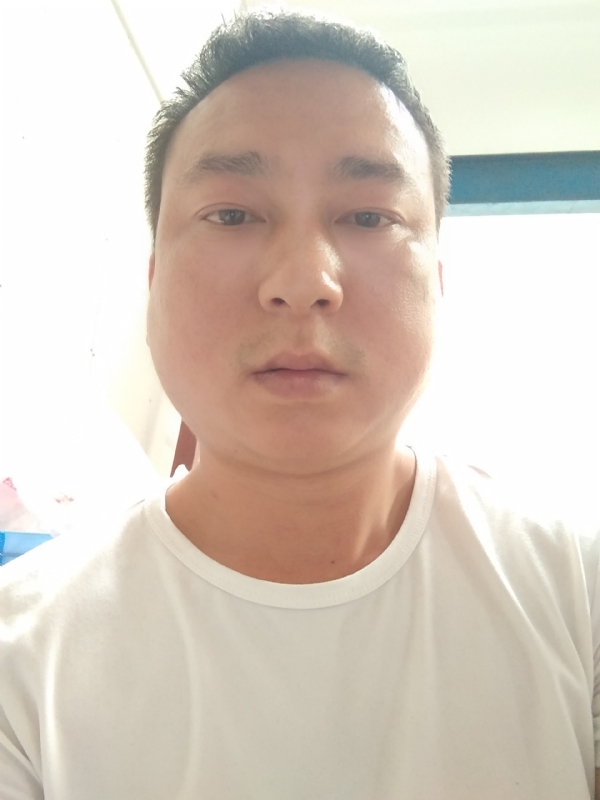 大叔的第一张照片--广州蓝颜知己交友网