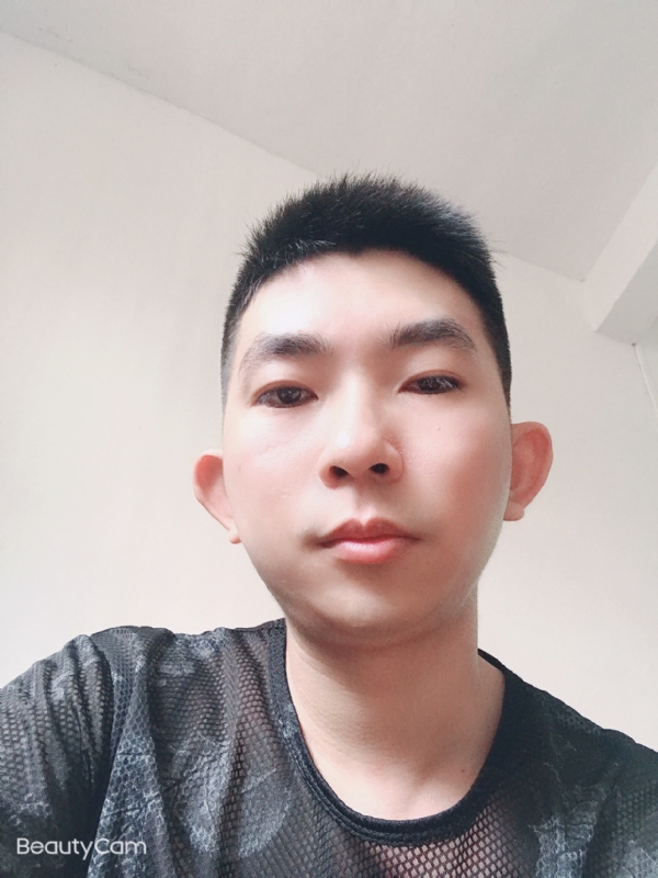 诚恳的第一张照片--广州蓝颜知己交友网