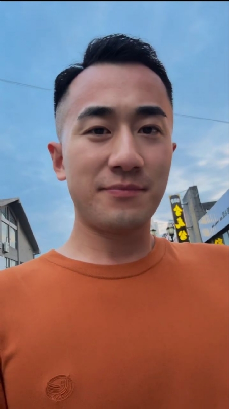 往事随风的第一张照片--广州蓝颜知己交友网